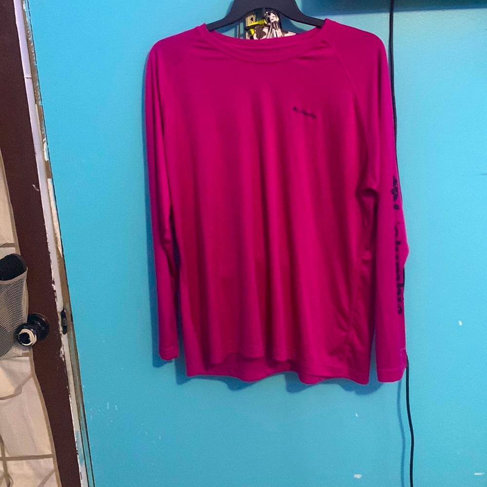 Woman’s Long sleeve Columbia shirt 2x